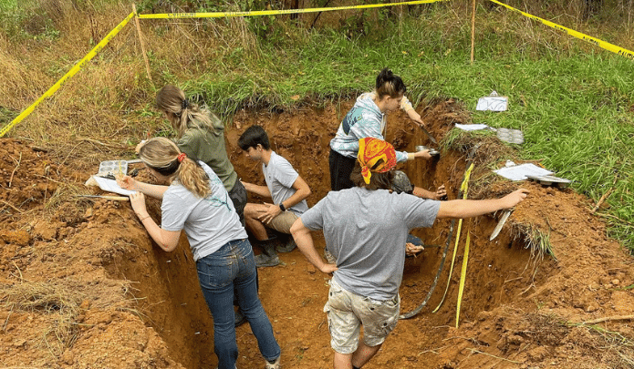 Pitt-Johnstown Students Soil Judging for Research